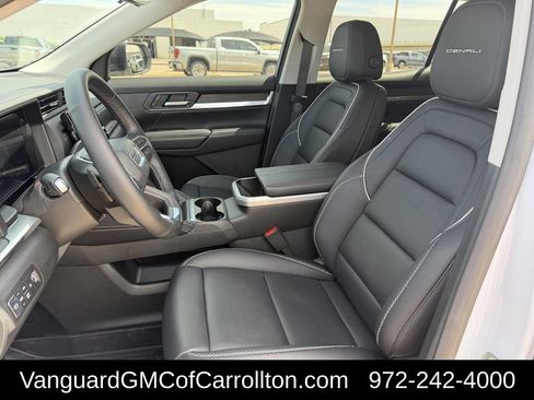 New 2026 GMC Terrain Denali w/ LPO, Floor Liner Package AWD/4WD image 33