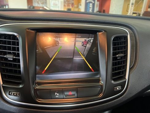 Used 2015 Chrysler 200 Limited w/ Spring Special Group image 16
