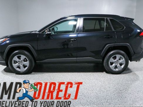 Used 2022 Toyota RAV4 XLE FWD image 10