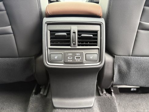 New 2026 Subaru Forester Touring AWD/4WD image 31