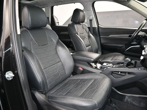 Used 2022 Kia Telluride SX w/ SX Prestige Package image 57