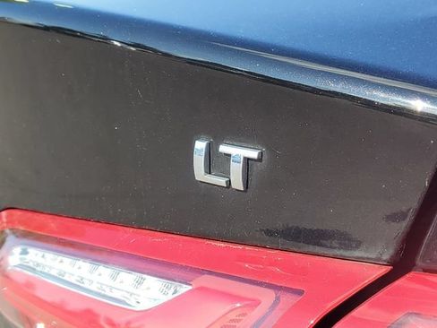 Used 2021 Chevrolet Malibu LT FWD image 6