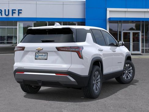 New 2026 Chevrolet Equinox LT w/ Safety and Technology Package FWD image 4
