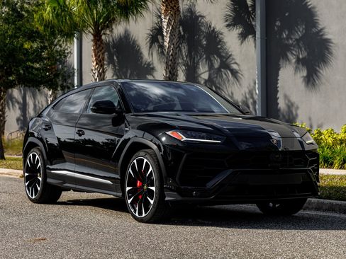 Used 2020 Lamborghini Urus image 12