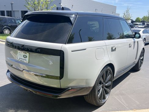 New 2026 Land Rover Range Rover SV AWD/4WD image 7