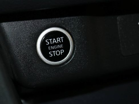 Used 2021 Nissan Rogue S FWD image 40