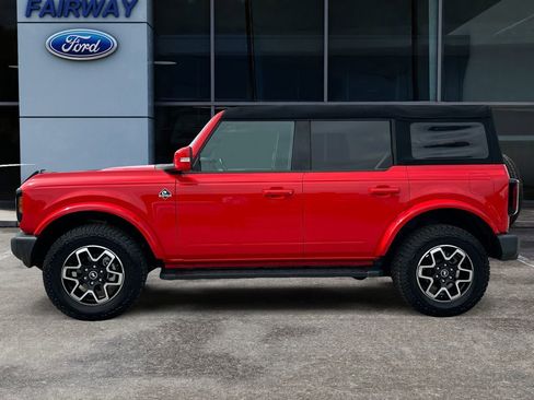 Used 2023 Ford Bronco Outer Banks image 7