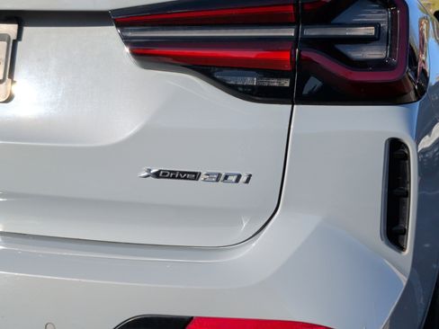 Used 2023 BMW X3 xDrive30i w/ M Sport Package image 10