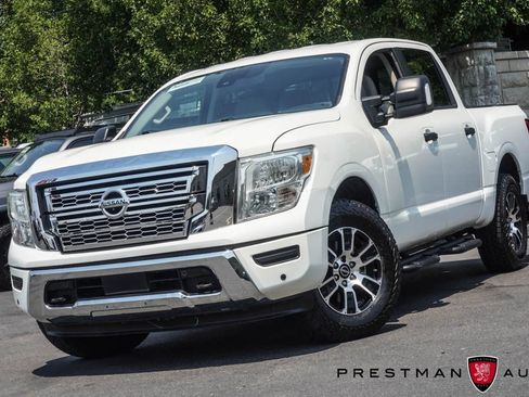 Used 2024 Nissan Titan SV w/ SV Convenience Package AWD/4WD image 18