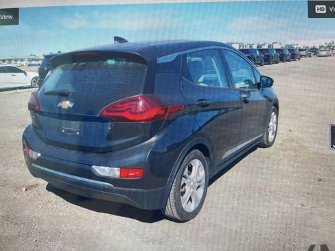 Used 2018 Chevrolet Bolt LT image 20