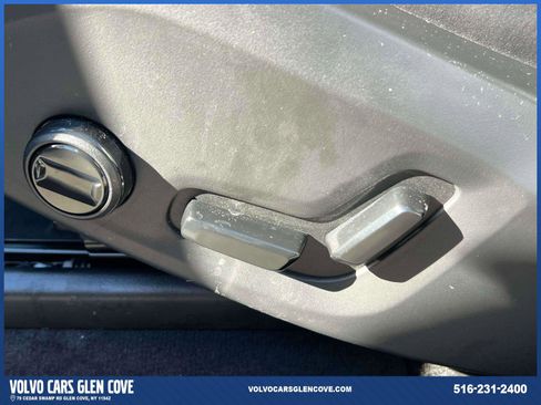 Used 2025 Volvo XC90 B6 Plus w/ Protection Package Premier image 17