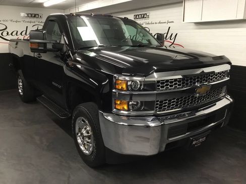 Used 2019 Chevrolet Silverado 2500 W/T w/ WT Convenience Package AWD/4WD image 2