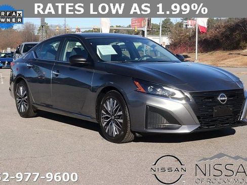 Certified 2024 Nissan Altima 2.5 SV image 1