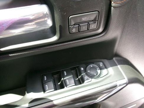 Used 2019 GMC Sierra 1500 AT4 w/ AT4 Premium Package AWD/4WD image 10
