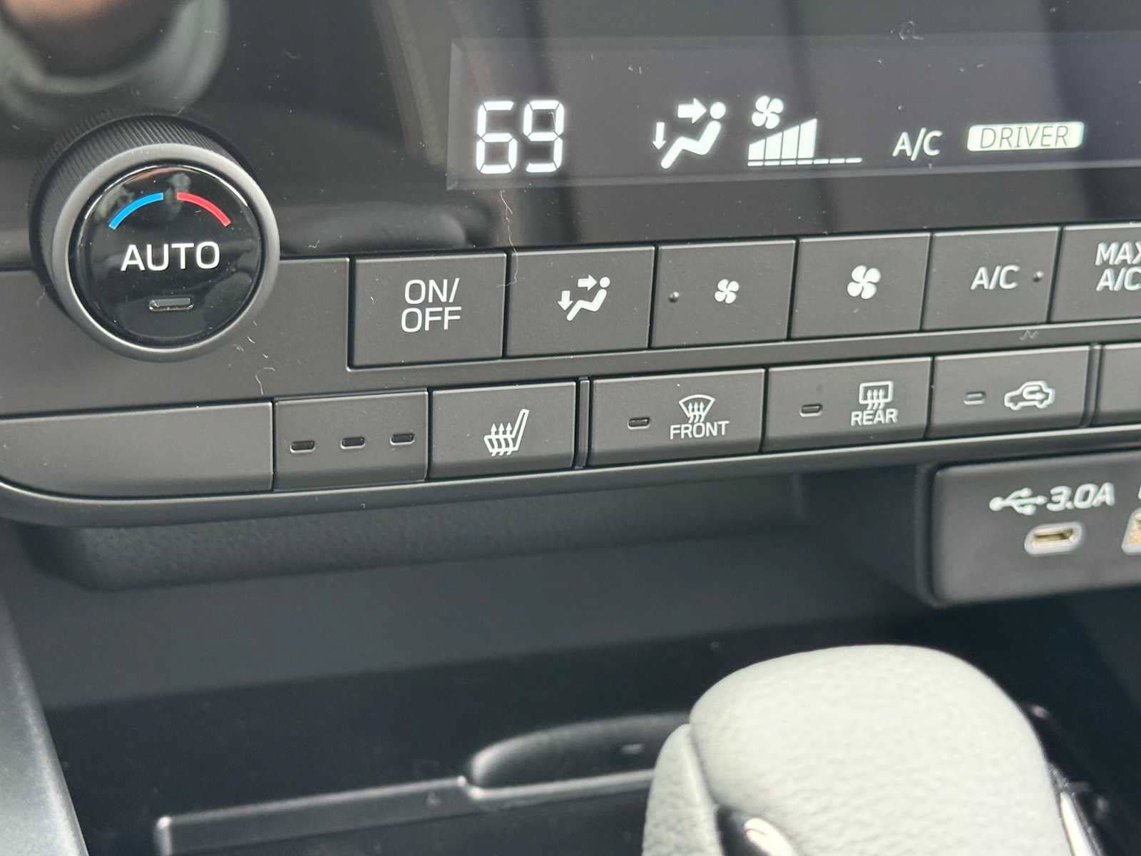 New 2026 Subaru Outback Limited AWD/4WD image 18