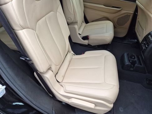 Used 2023 Jeep Grand Cherokee L Limited AWD/4WD image 26