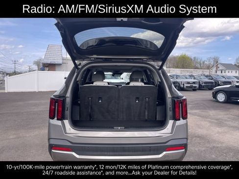 Certified 2025 Kia Sorento EX w/ EX Panoramic Sunroof Package AWD/4WD image 15