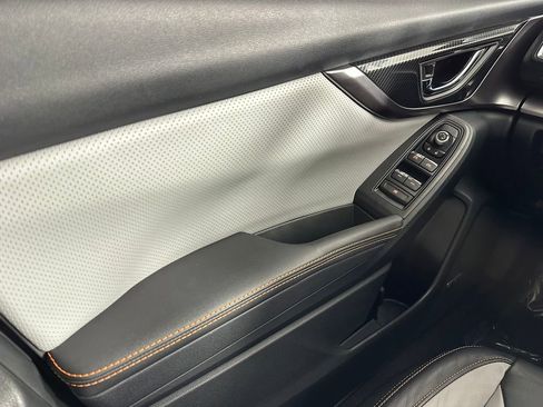 Used 2019 Subaru Crosstrek 2.0i Limited w/ Moonroof Package w/Navigation image 34