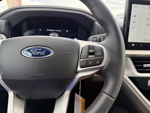 New 2026 Ford Explorer Active RWD image 23
