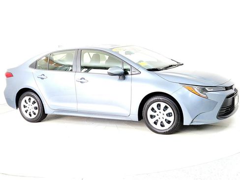 Certified 2024 Toyota Corolla LE image 7