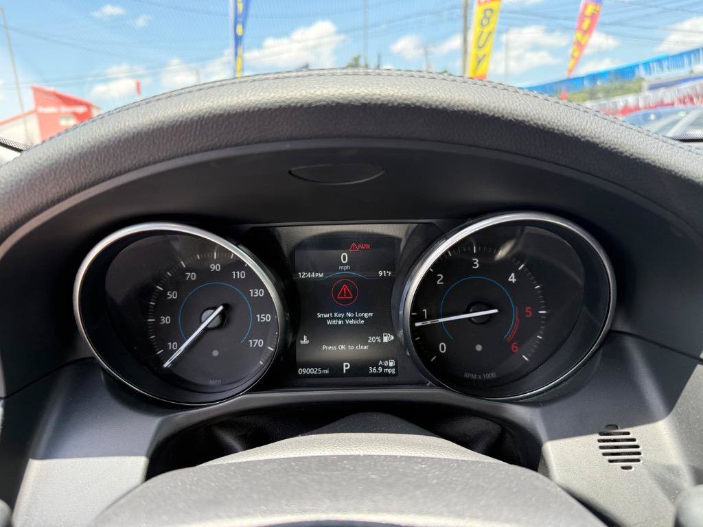 Used 2017 Jaguar XF Prestige RWD image 21
