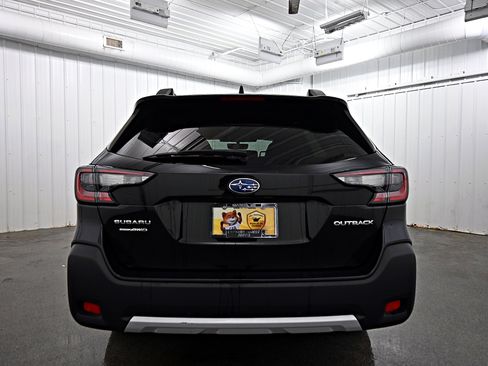 Used 2023 Subaru Outback Limited AWD/4WD image 31