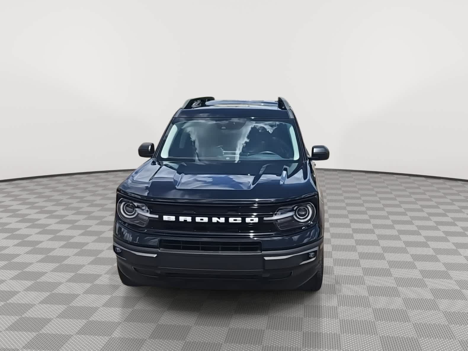 Used 2023 Ford Bronco Sport Outer Banks w/ Tech Package AWD/4WD image 3