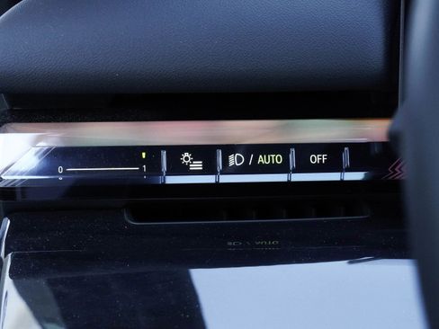 Used 2024 BMW i5 eDrive40i w/ M Sport Package image 17