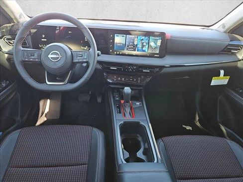 New 2026 Nissan Kicks SR FWD image 12