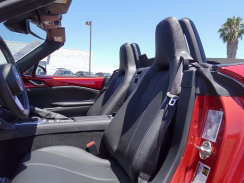 New 2026 MAZDA MX-5 Miata Grand Touring w/ Weather Package RWD image 11