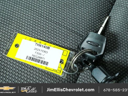 Used 2022 Ford F350 XL w/ FX4 Off-Road Package AWD/4WD image 32