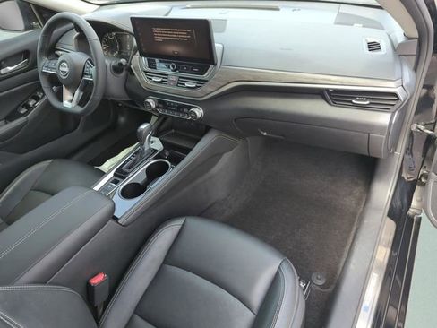 Used 2024 Nissan Altima 2.5 SL AWD/4WD image 18