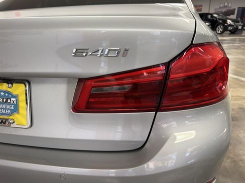 Used 2018 BMW 540i RWD image 10