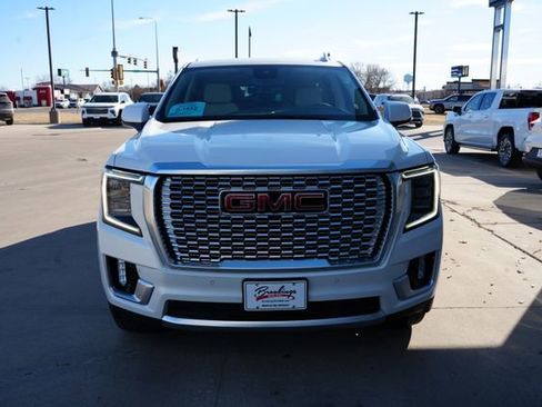 Used 2023 GMC Yukon XL Denali image 36