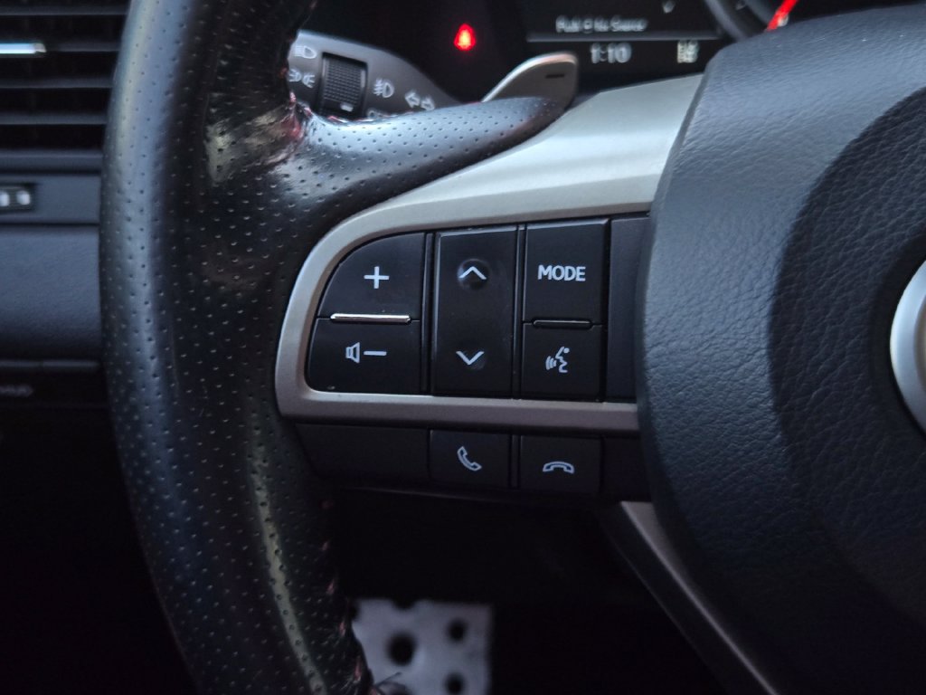 Used 2020 Lexus RX 350 F Sport w/ Accessory Package AWD/4WD image 34