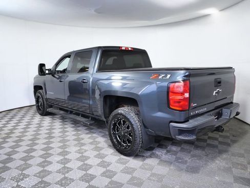 Used 2018 Chevrolet Silverado 1500 LT w/ All Star Edition image 6