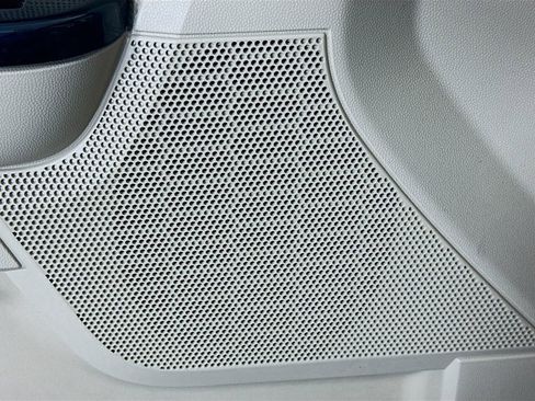 Used 2010 Ford Escape Limited image 18