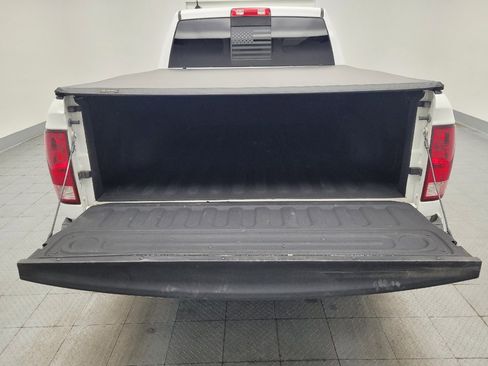 Used 2020 RAM 1500 Classic SLT w/ Luxury Group RWD image 29