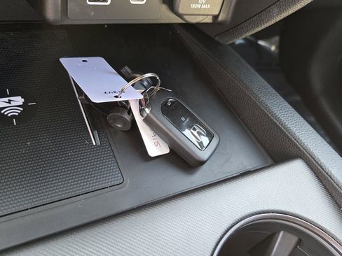 Used 2025 Honda Ridgeline TrailSport image 18