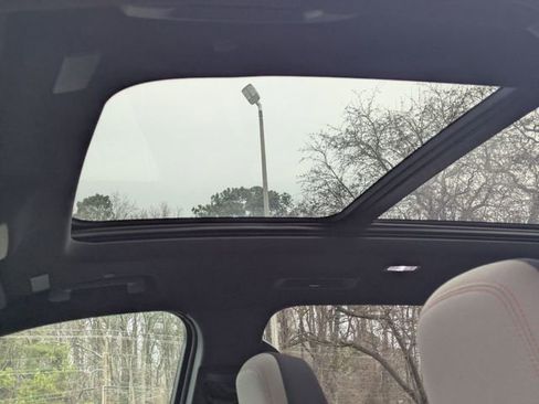 New 2026 Chevrolet Traverse LT w/ Sun and Wheel Package image 12