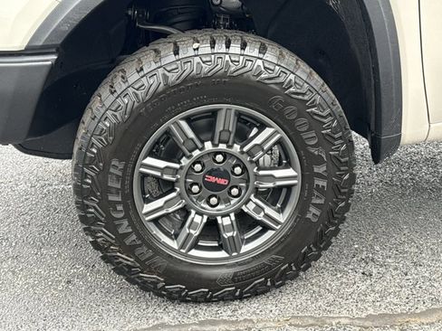 New 2026 GMC Sierra 1500 AT4X AWD/4WD image 18