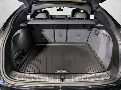 Used 2025 BMW X4 xDrive30i w/ Premium Package image 7