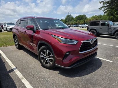 Used 2021 Toyota Highlander XLE