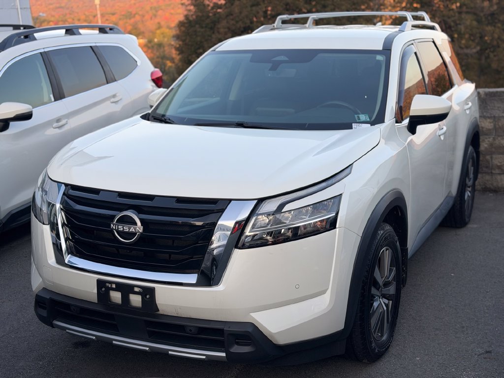 Used 2023 Nissan Pathfinder SL w/ Cargo Package AWD/4WD image 1