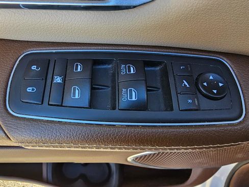 Used 2021 RAM 1500 Laramie image 31