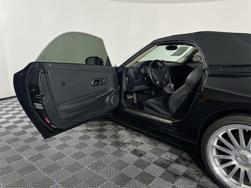 Used 2005 Chrysler Crossfire SRT-6 image 16