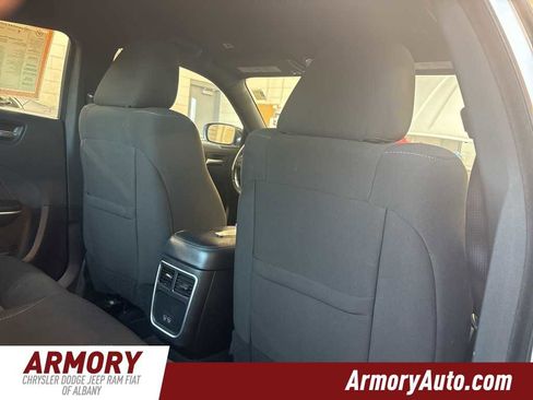 Used 2023 Dodge Charger SXT image 31