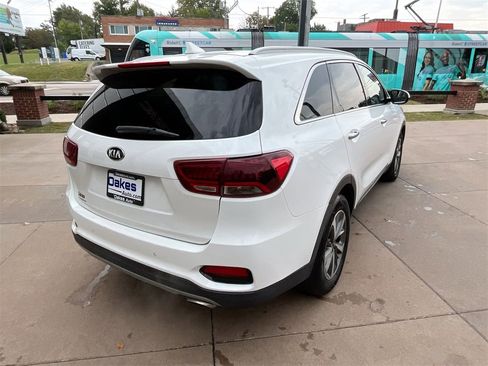 Used 2019 Kia Sorento EX image 6