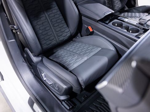 Used 2025 Audi RS 7 Performance w/ Executive Package AWD/4WD image 31