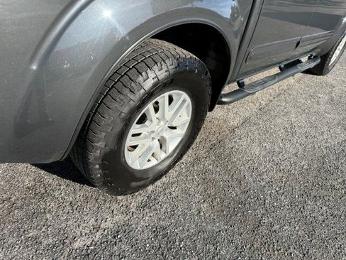 Used 2015 Nissan Frontier SV w/ SV Value Truck Package image 7